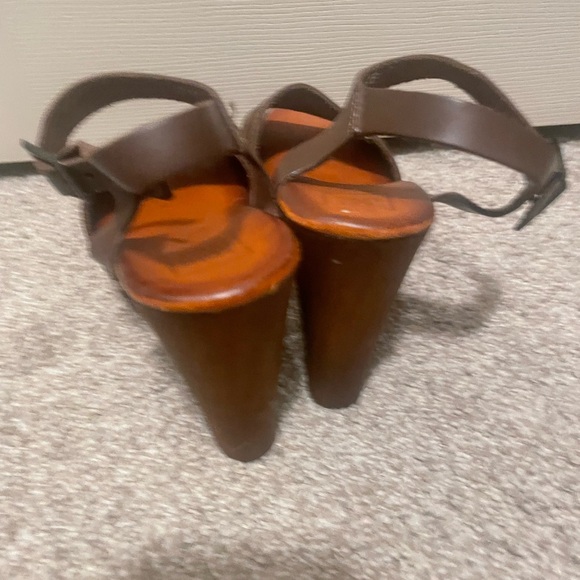 Sole Dive Brown Leather Heel - Picture 2 of 6